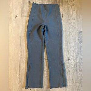 Lululemon Ribbed Softstreme Zip-Leg High-Rise Cropped Pant 25" size 2